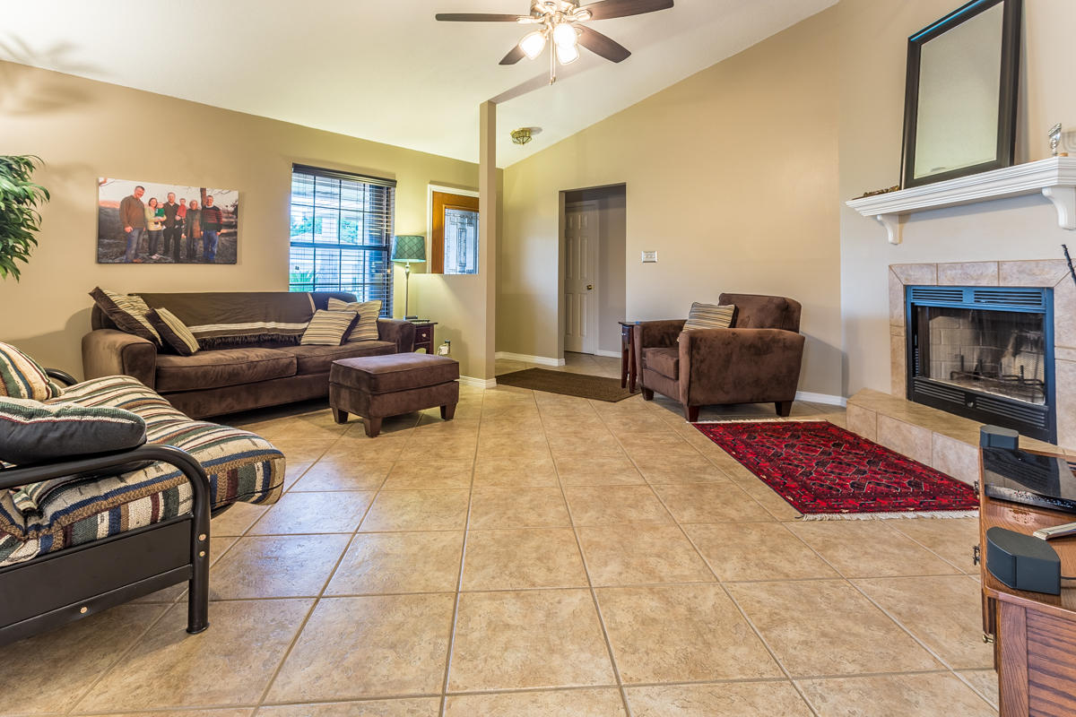 RUSHLIN PARK S/D PH 2 - Residential Lease