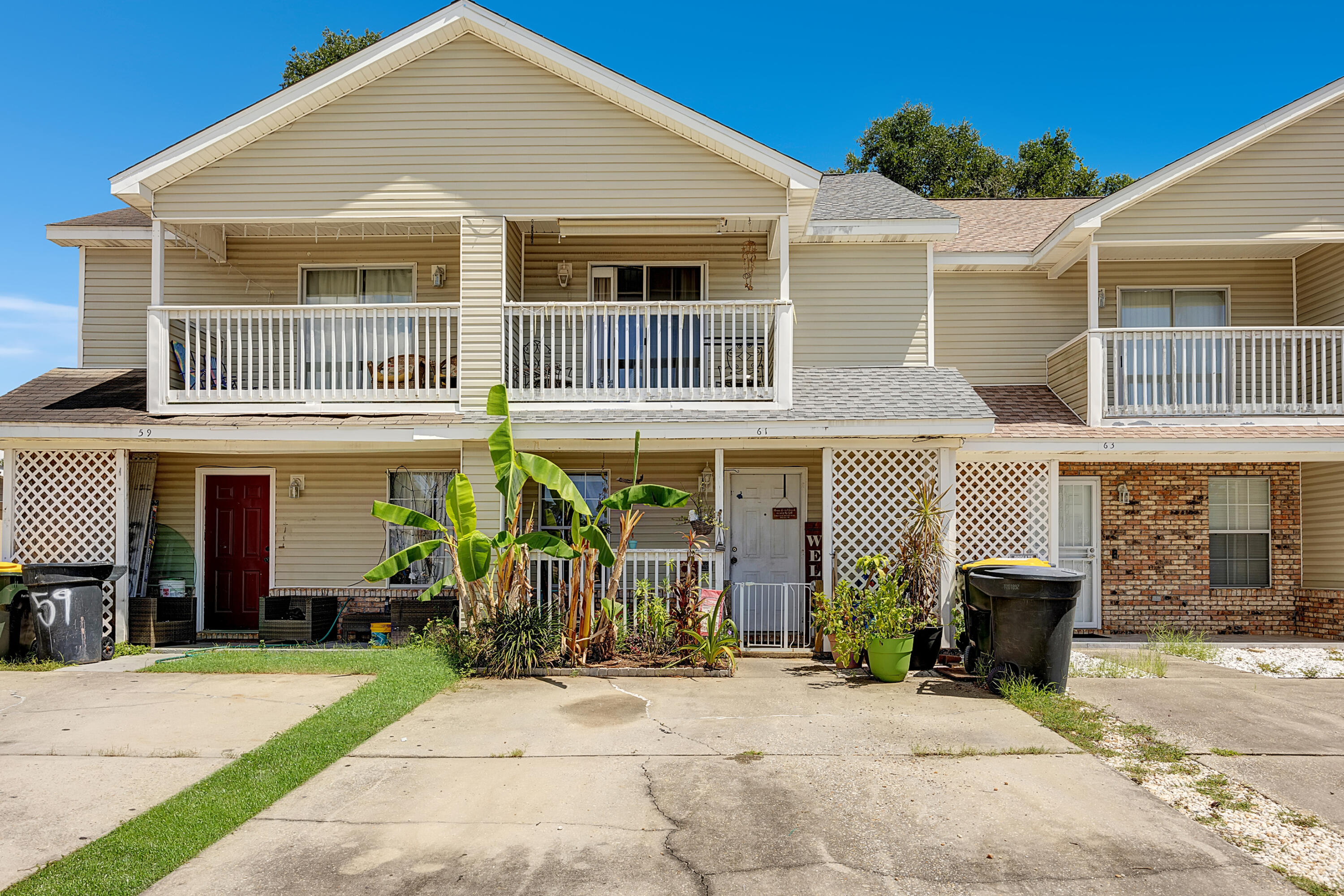 BACK ON THE MARKET AT NO FAULT OF THE SELLERS!Location! Location! Location! This cozy townhome located in the heart of Fort Walton Beach and less than 10 minutes away from the beautiful Okaloosa Island.Front and back upstairs balcony , covered porch, patio/backyard. Tile and carpet floors, walk in closet in master bedroom, plenty of storage!The property is currently rented.Perfect for a first home buyer and investors.