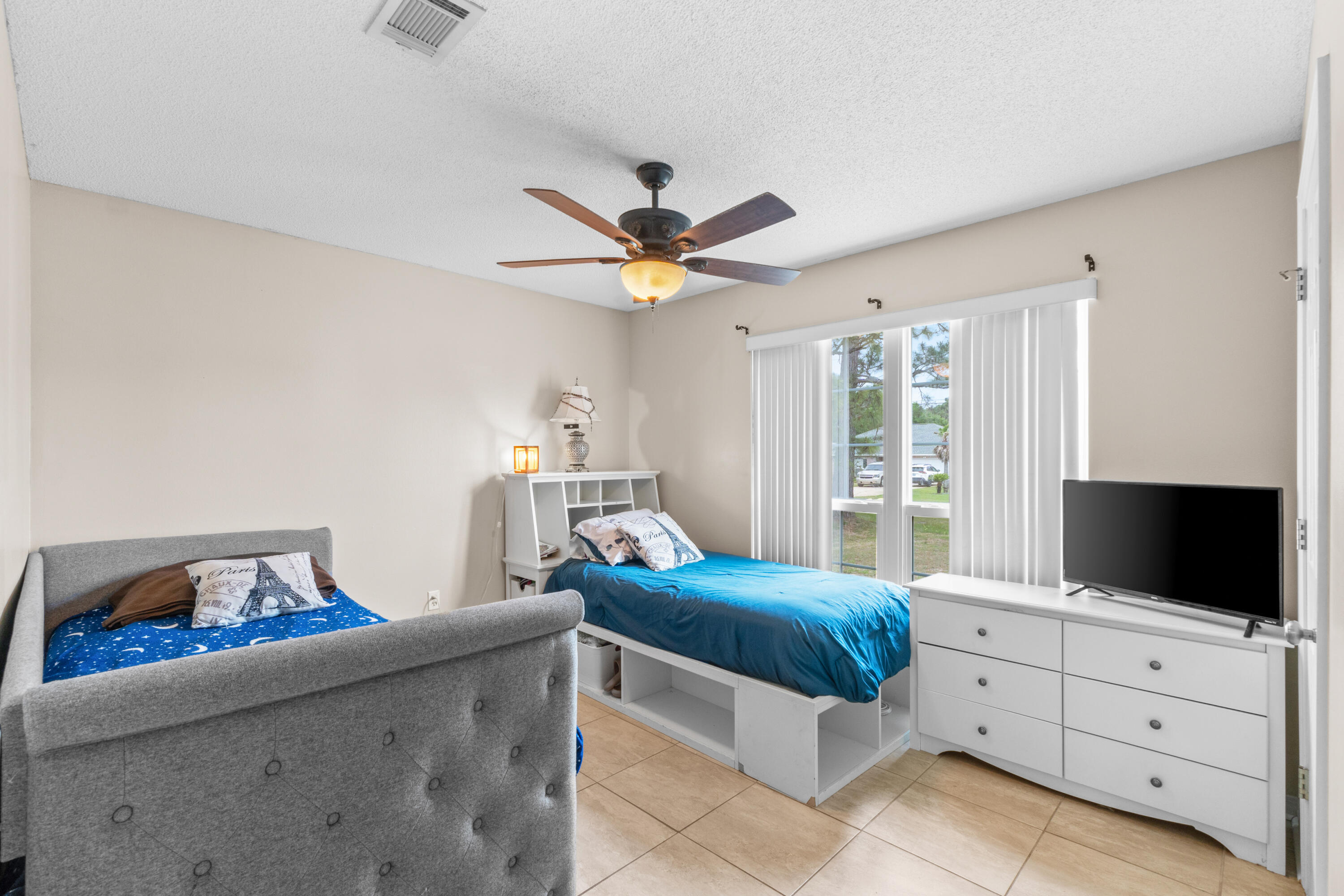 HOLLEY BY THE SEA - Residential