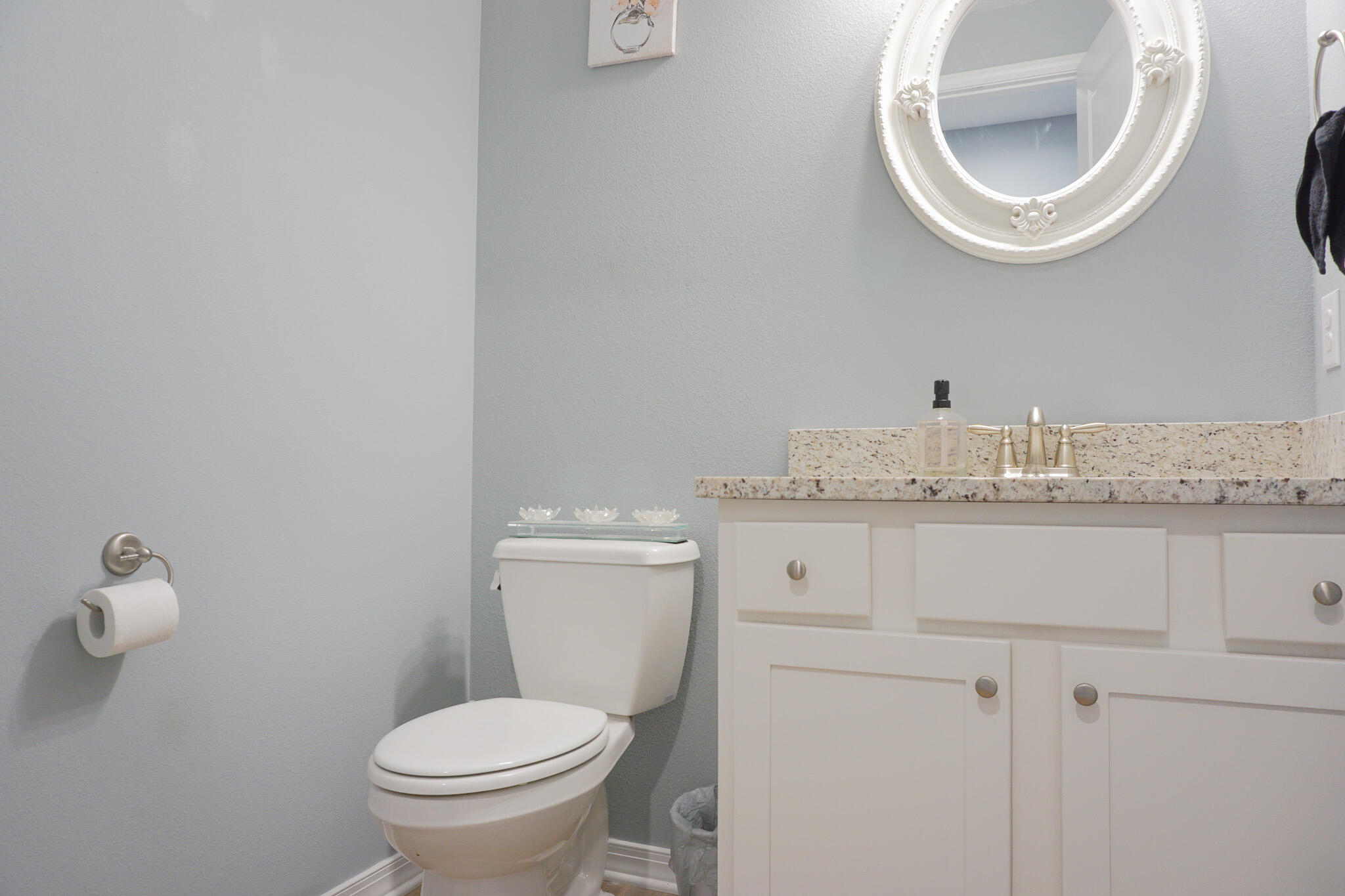 HERITAGE MANOR - Residential Lease