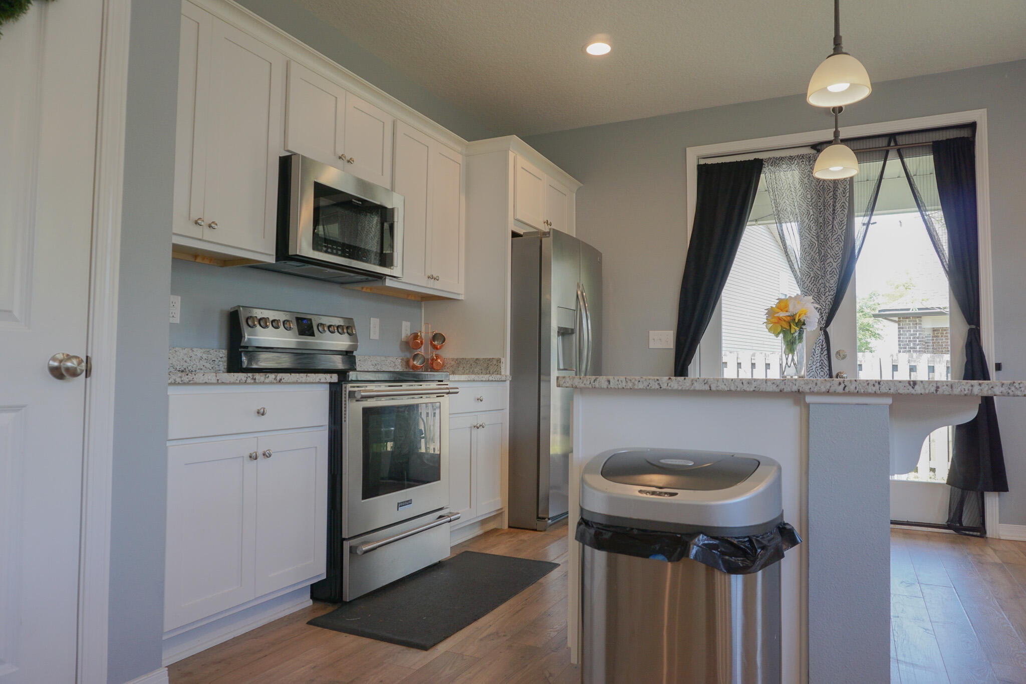 HERITAGE MANOR - Residential Lease