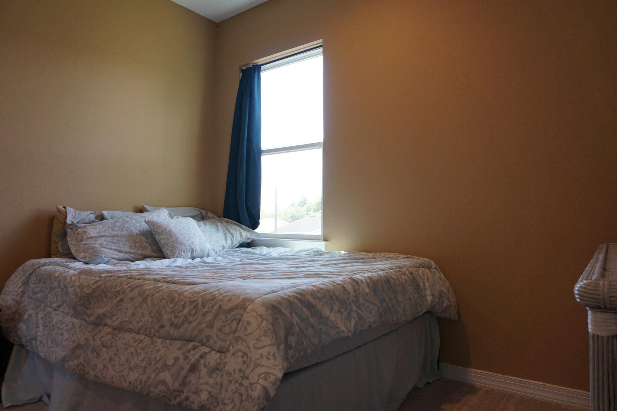 HERITAGE MANOR - Residential Lease