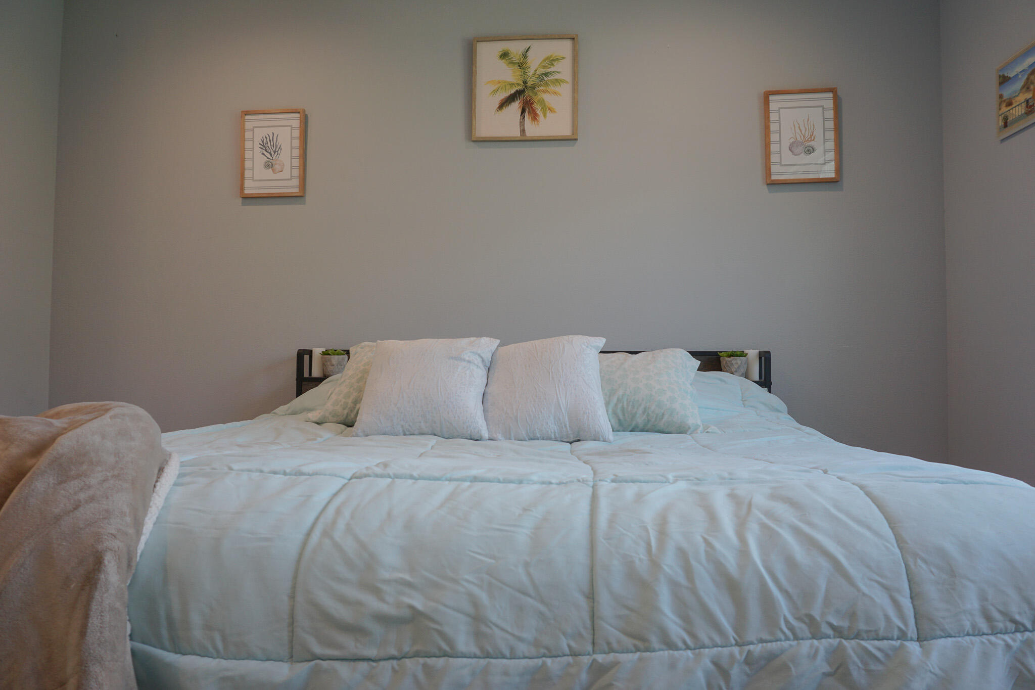 HERITAGE MANOR - Residential Lease