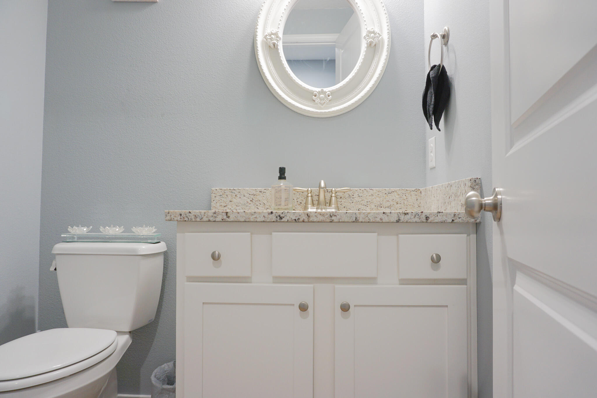 HERITAGE MANOR - Residential Lease