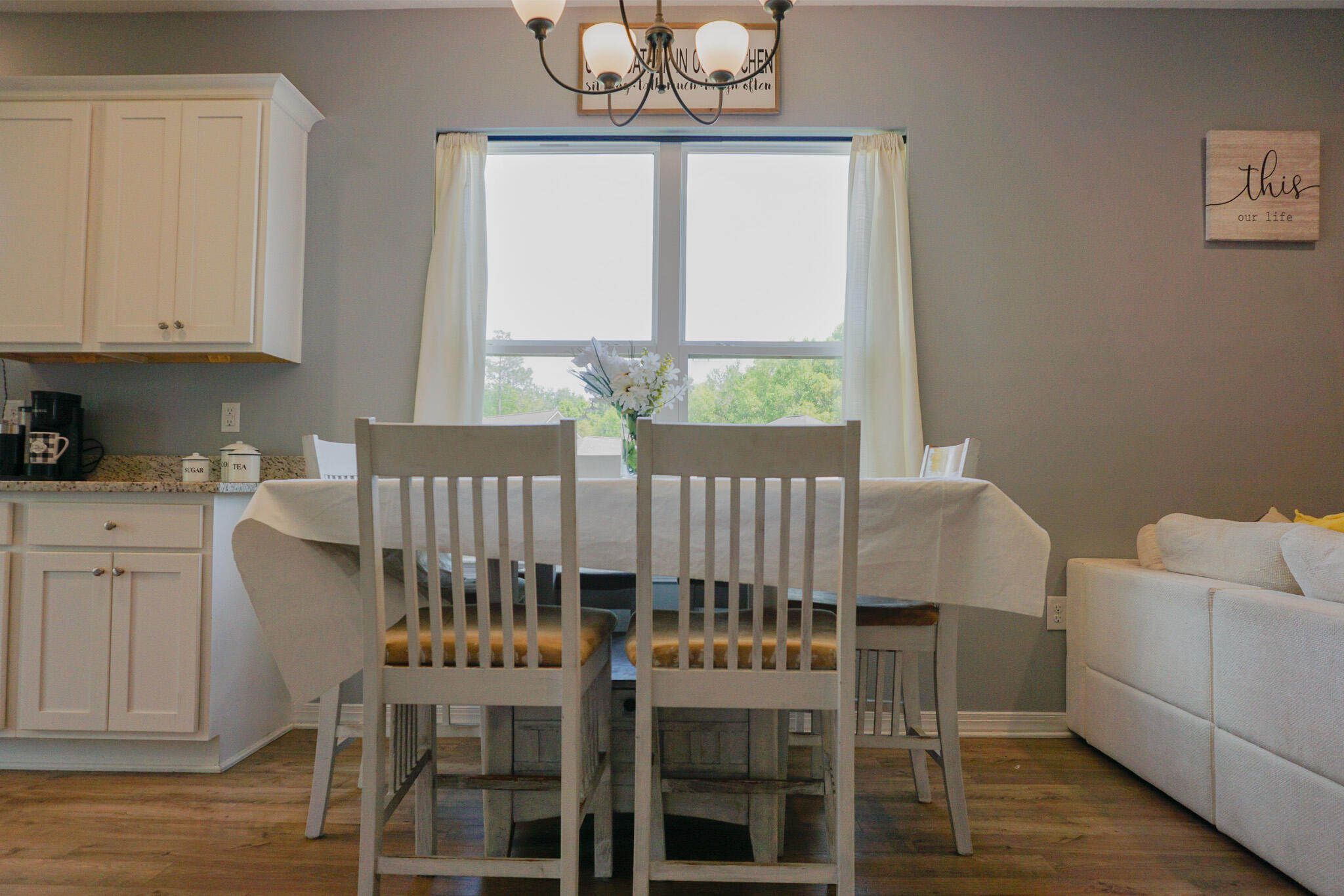 HERITAGE MANOR - Residential Lease