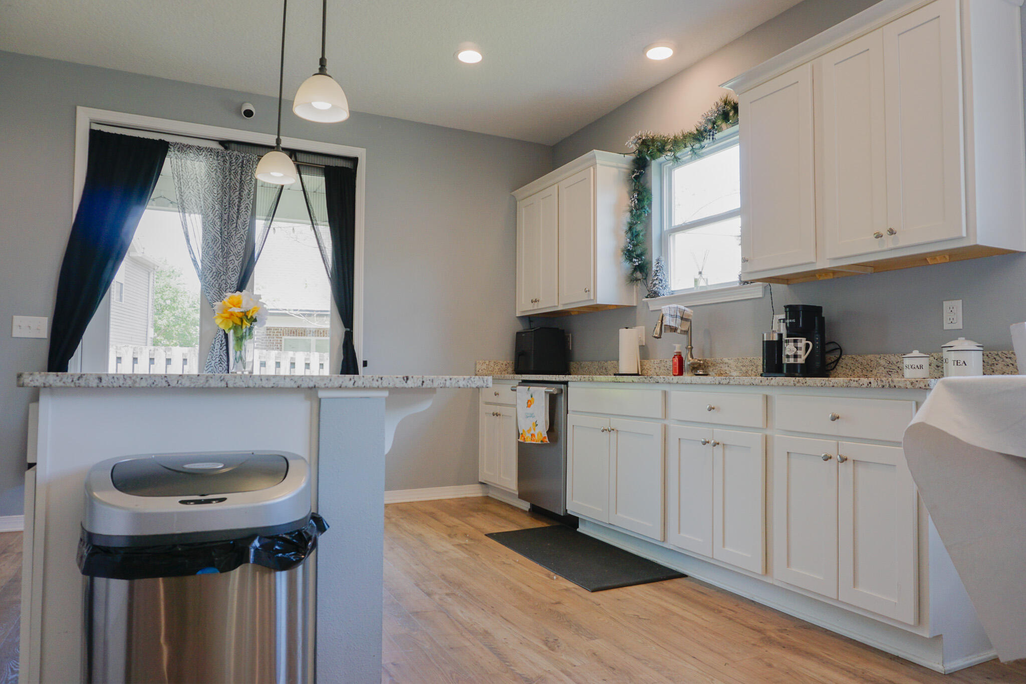 HERITAGE MANOR - Residential Lease