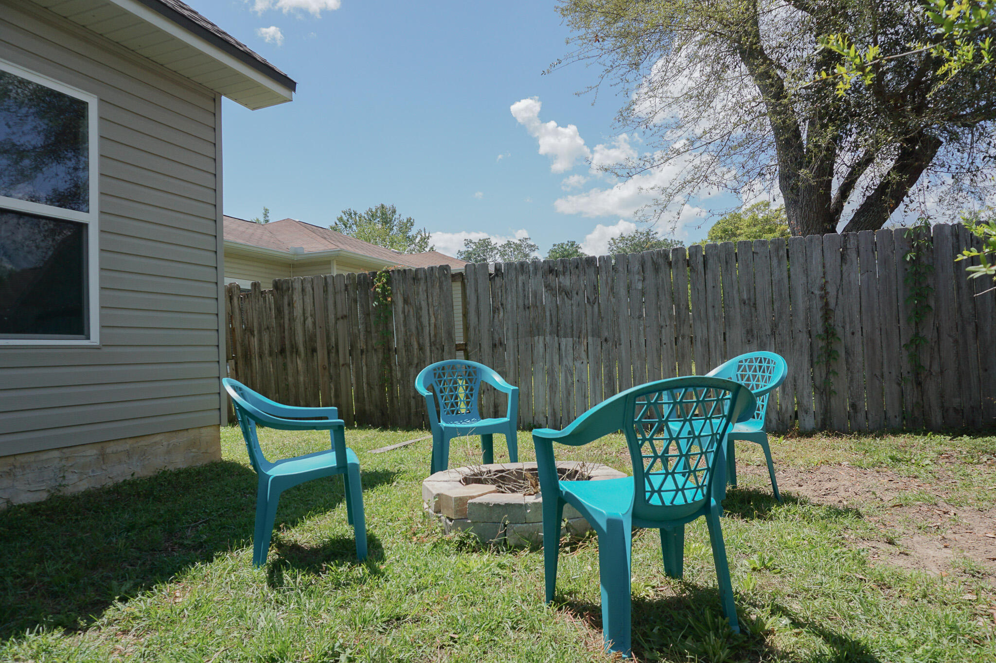 HERITAGE MANOR - Residential Lease