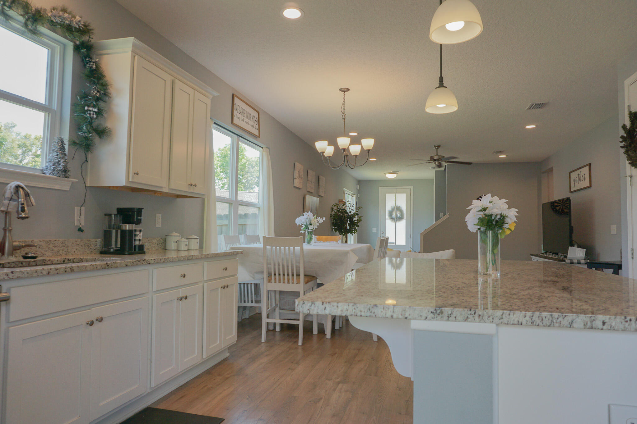 HERITAGE MANOR - Residential Lease