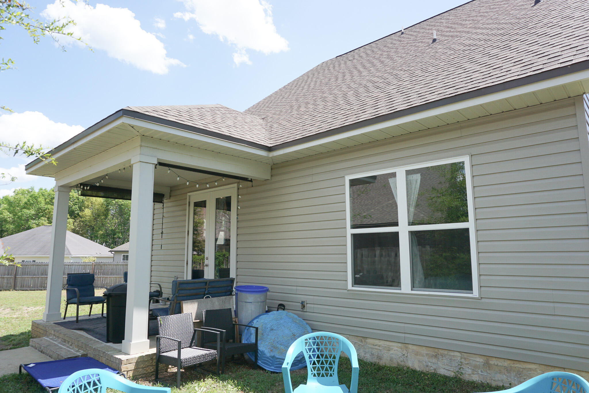 HERITAGE MANOR - Residential Lease