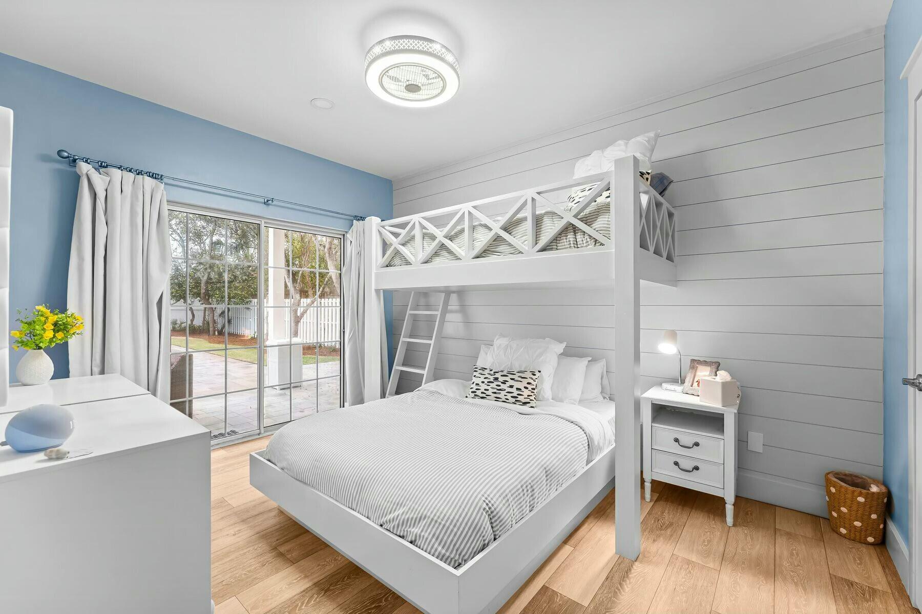 SEABREEZE - Residential
