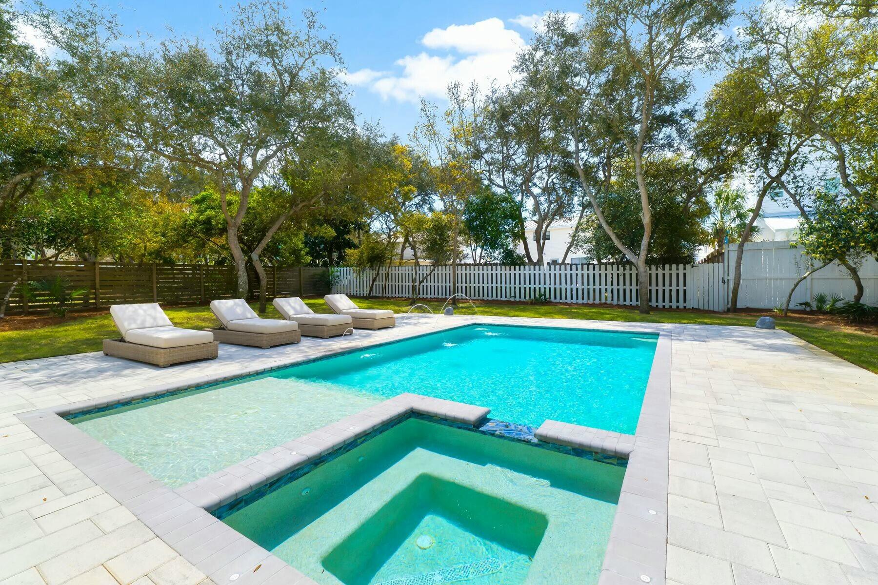 SEABREEZE - Residential
