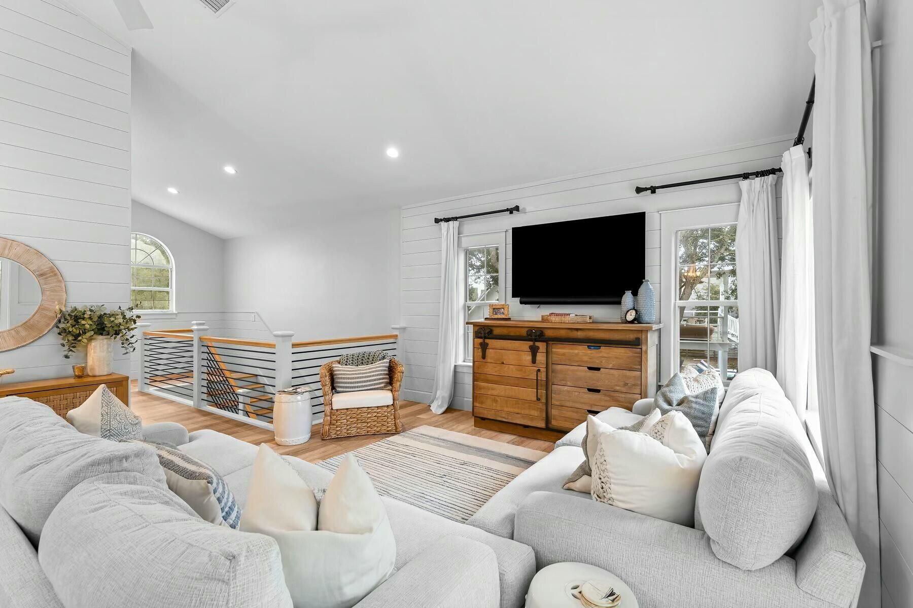 SEABREEZE - Residential