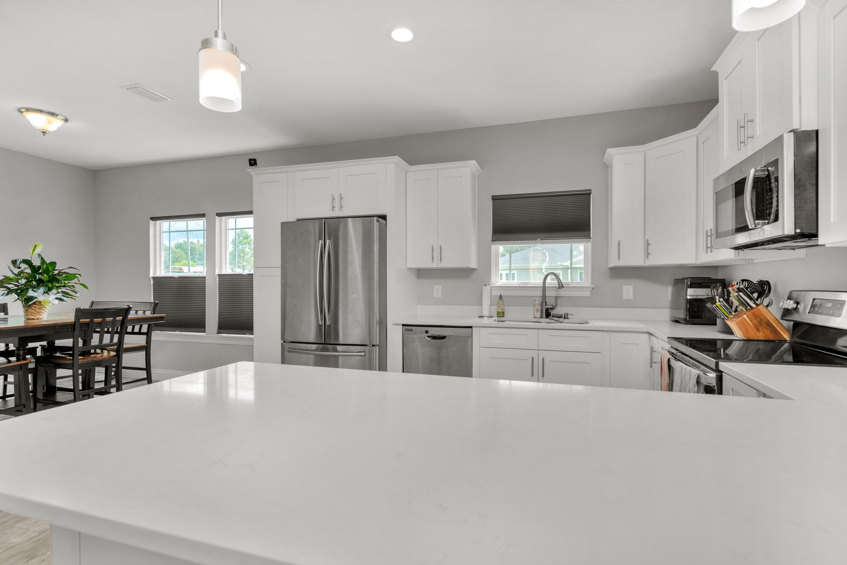 CRESCENT SHORES - Residential