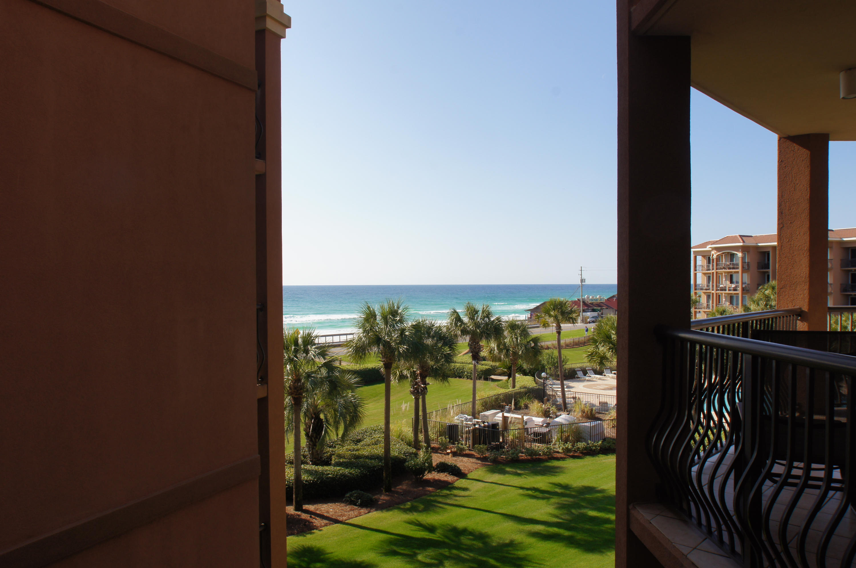 MEDITERRANEA - Residential