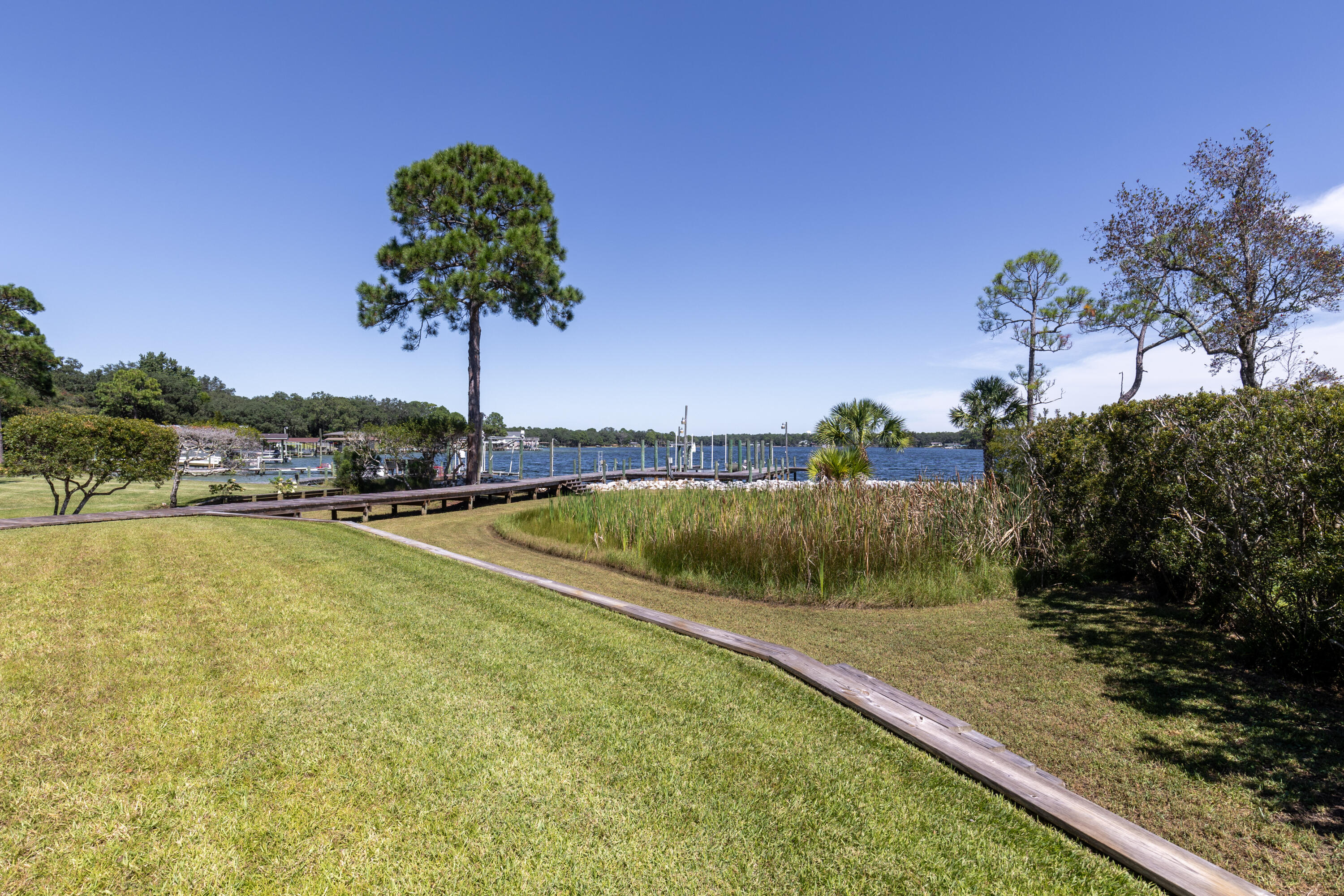 STALLWORTH POINTE - Residential