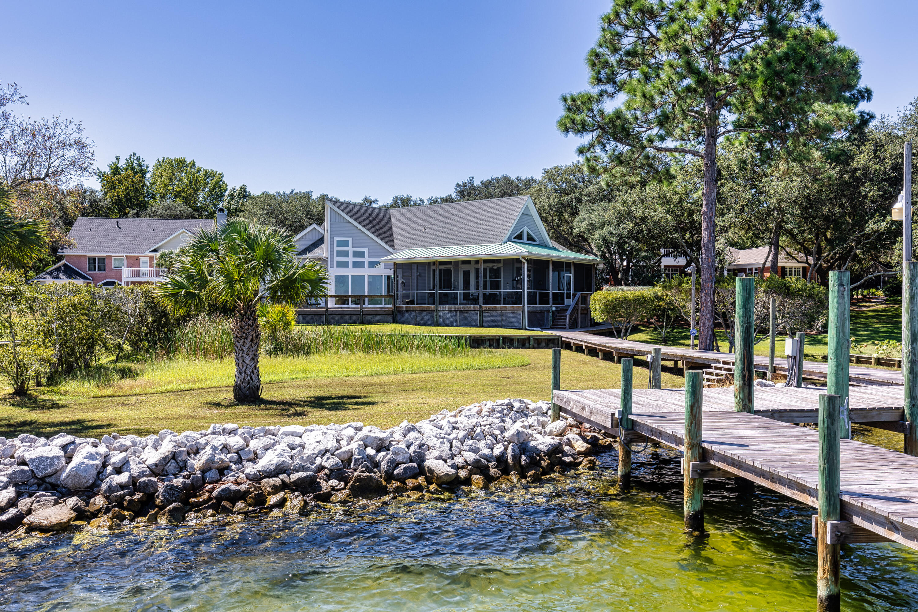 STALLWORTH POINTE - Residential
