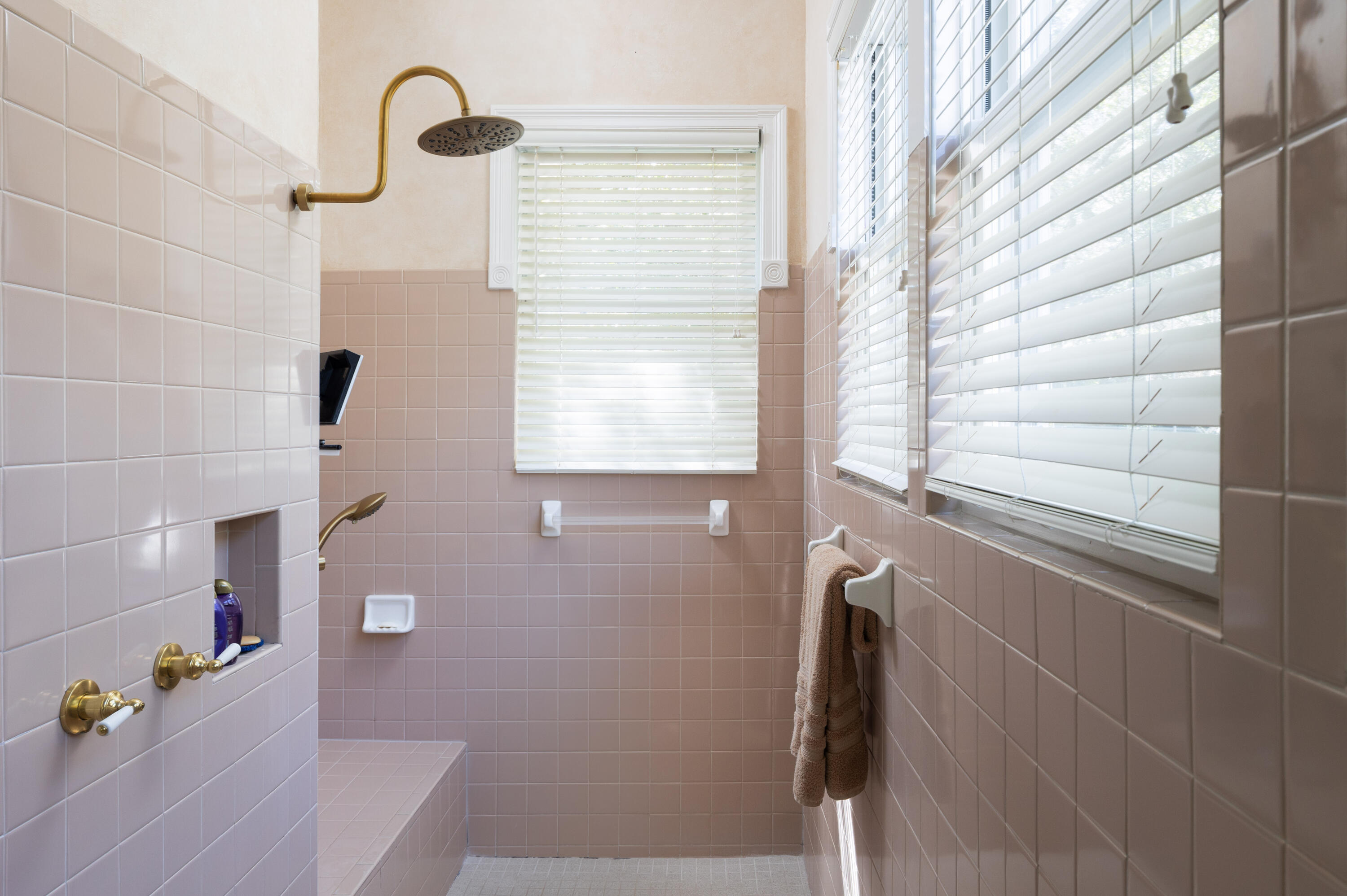 STALLWORTH POINTE - Residential