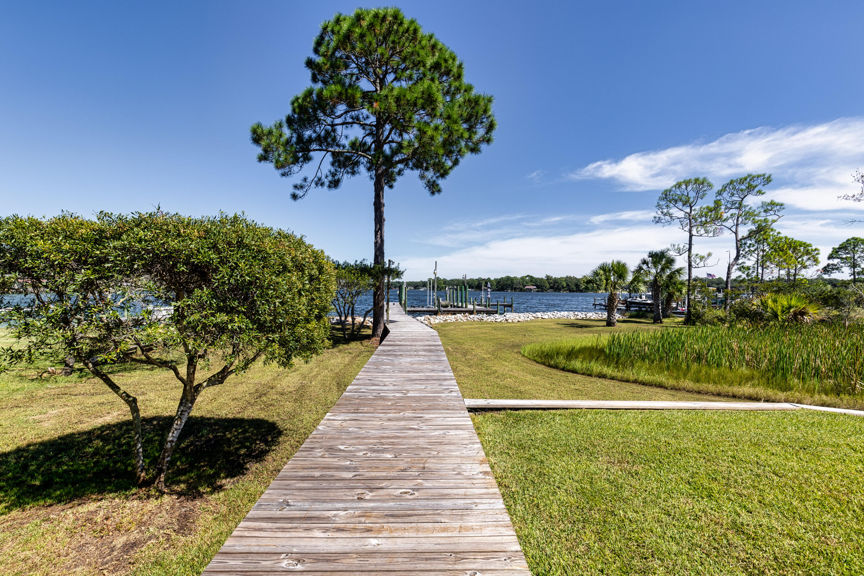 STALLWORTH POINTE - Residential