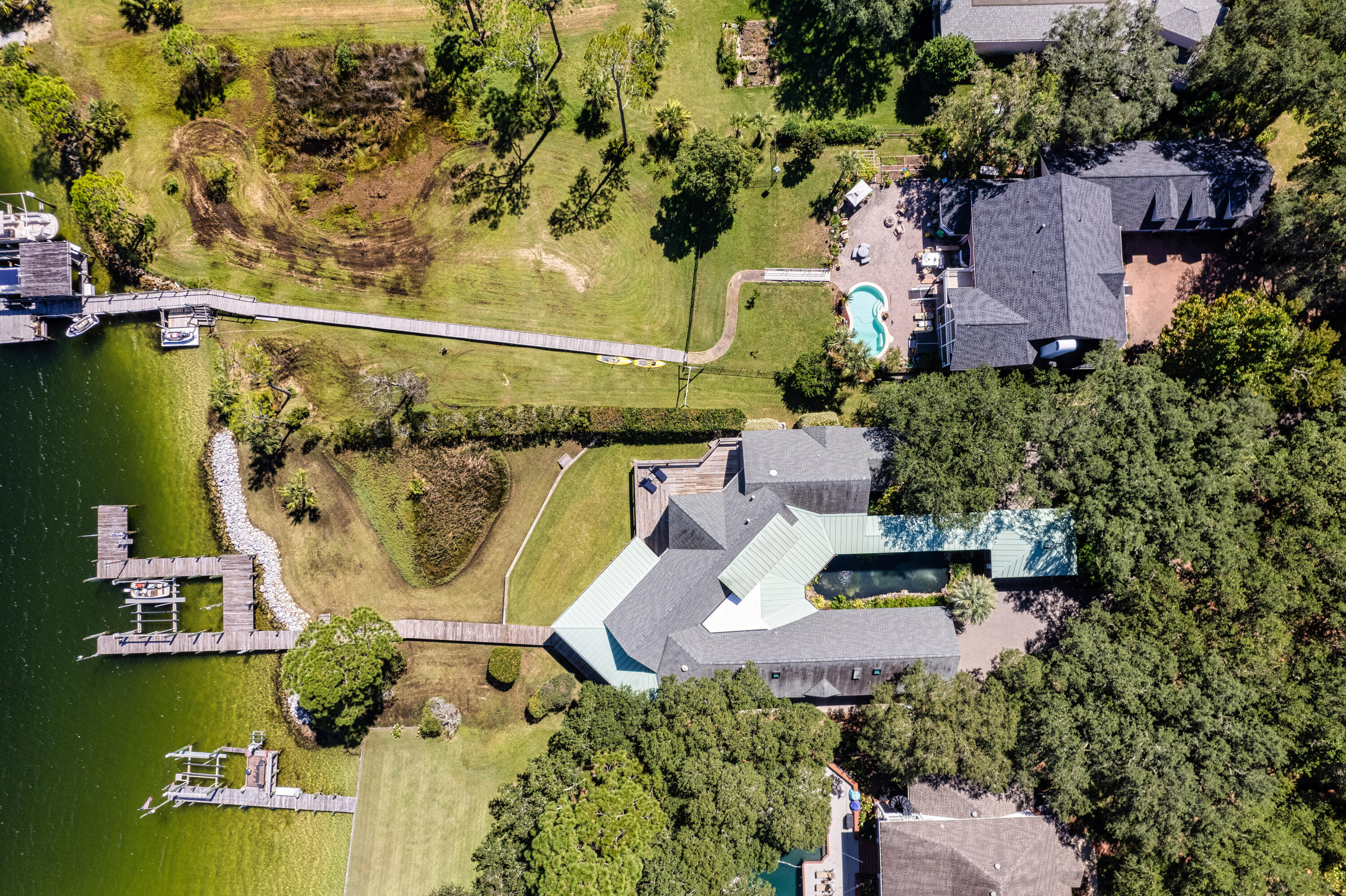 STALLWORTH POINTE - Residential