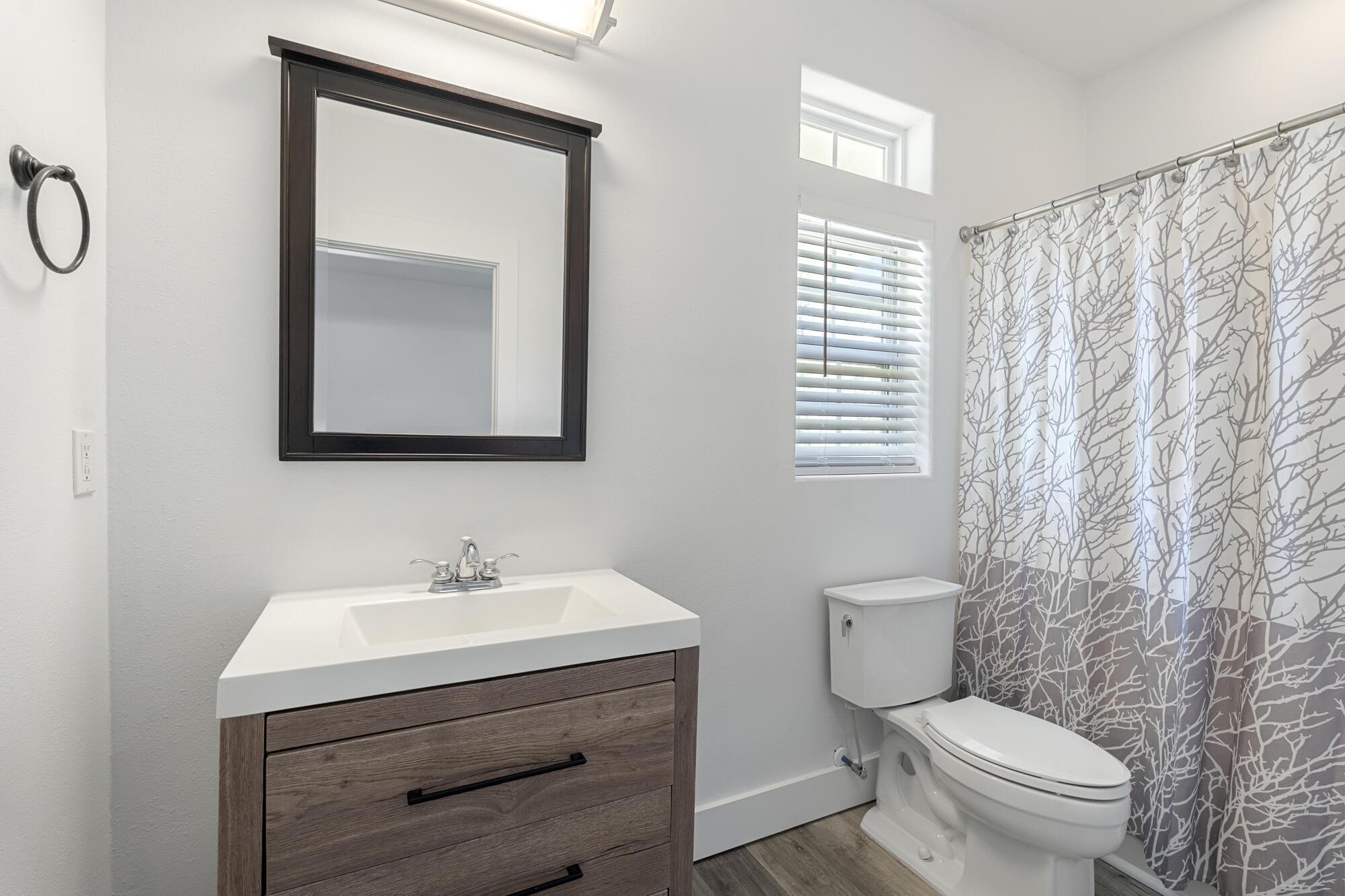 TOWN OF SANTA ROSA - Residential