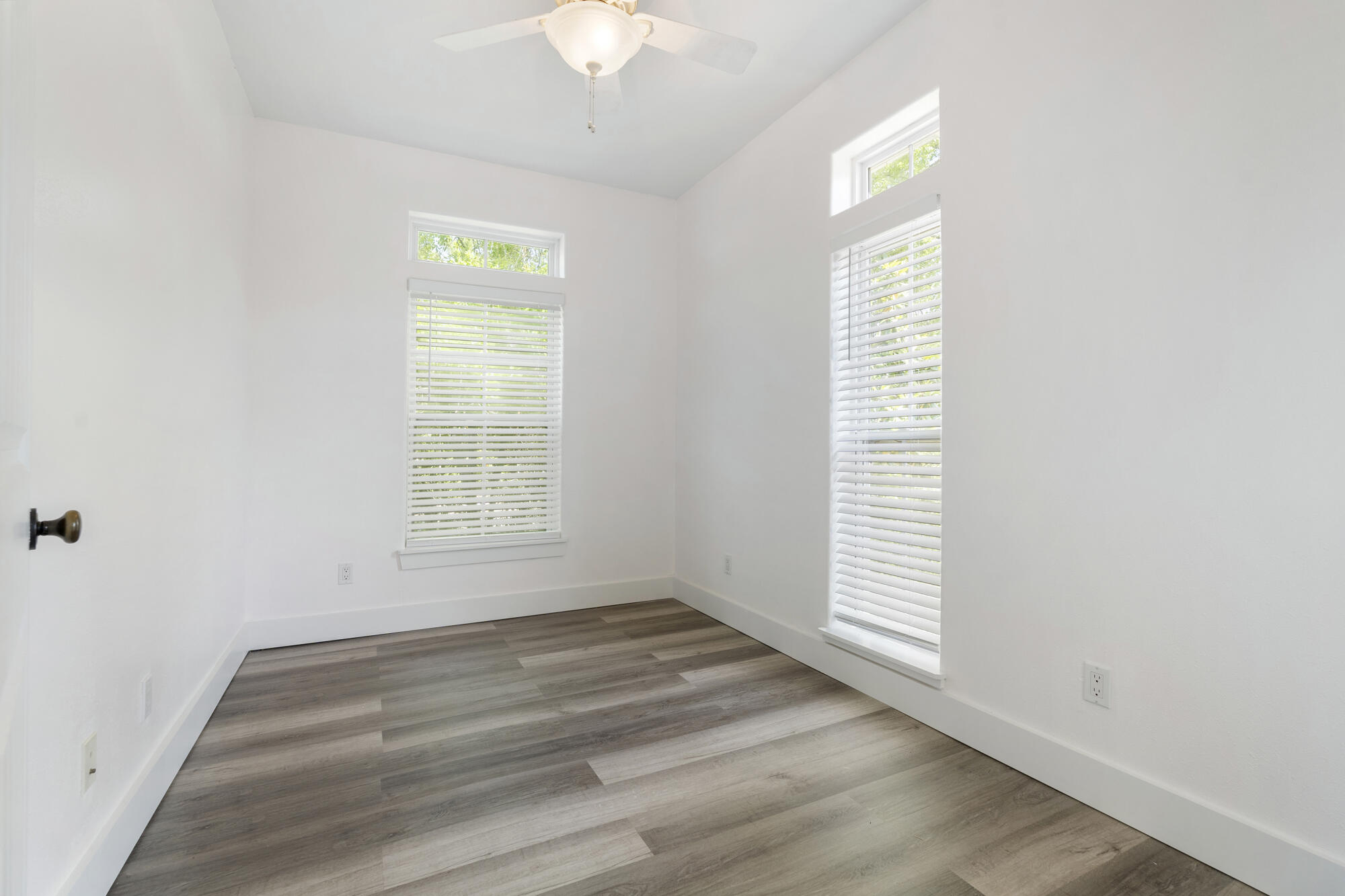 TOWN OF SANTA ROSA - Residential