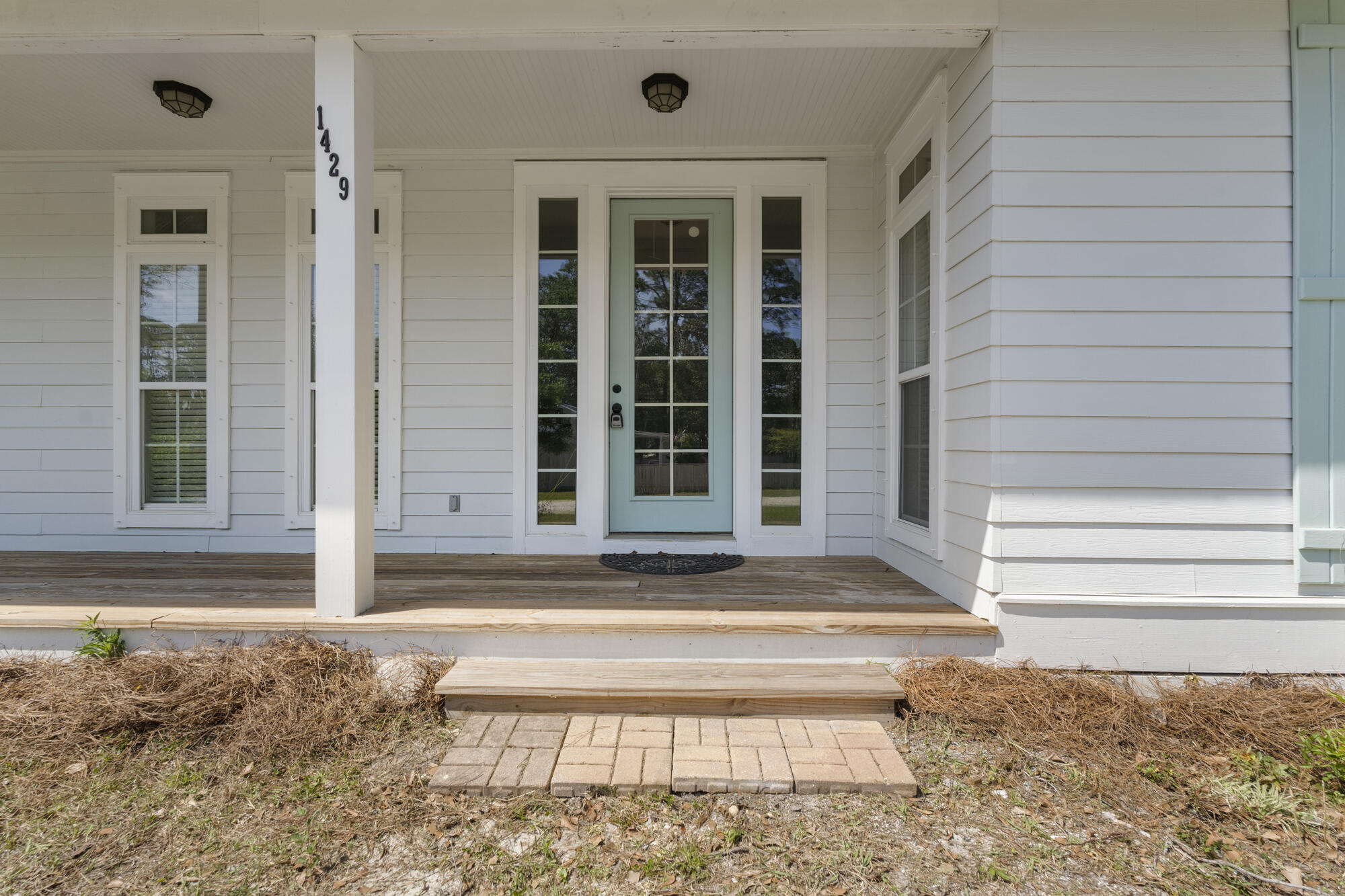 TOWN OF SANTA ROSA - Residential