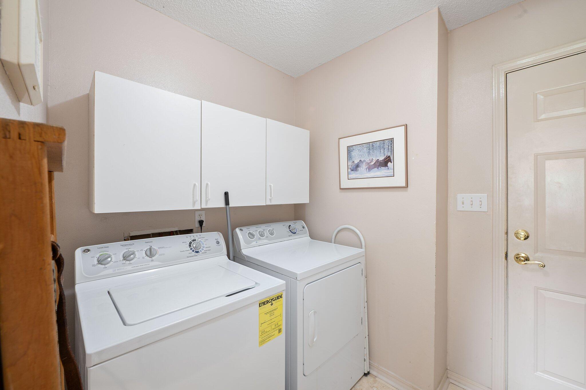 BAREFOOT CREEK - Residential