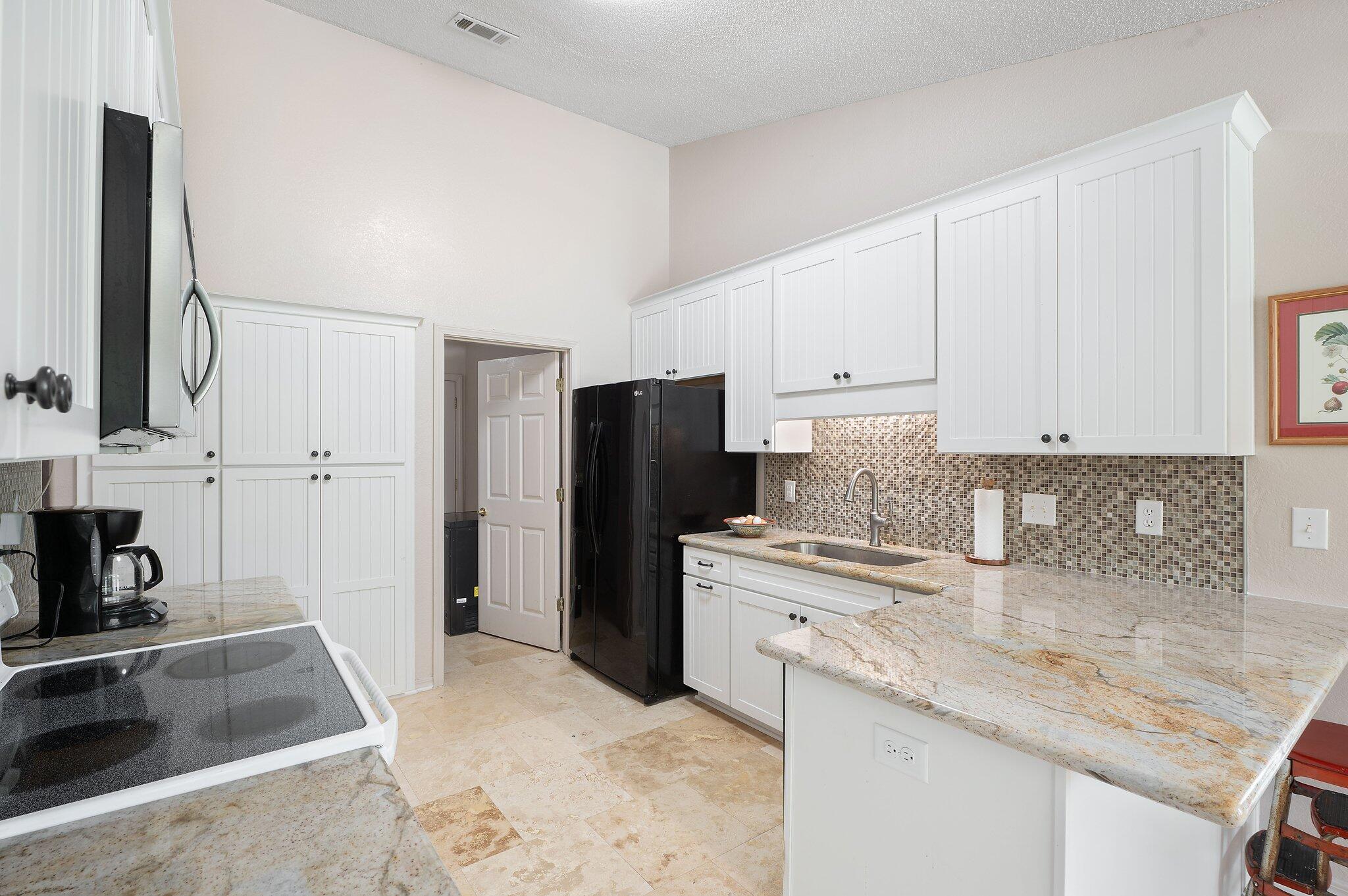 BAREFOOT CREEK - Residential