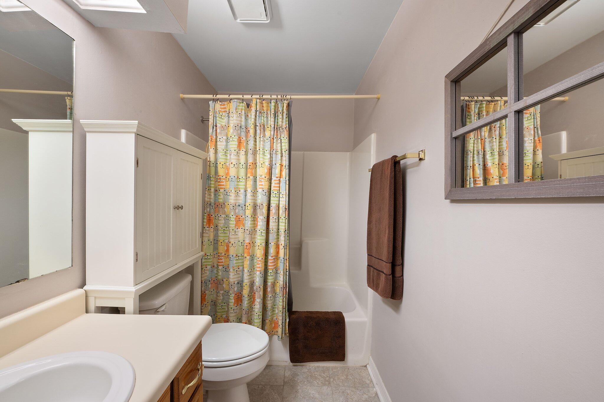 BAREFOOT CREEK - Residential