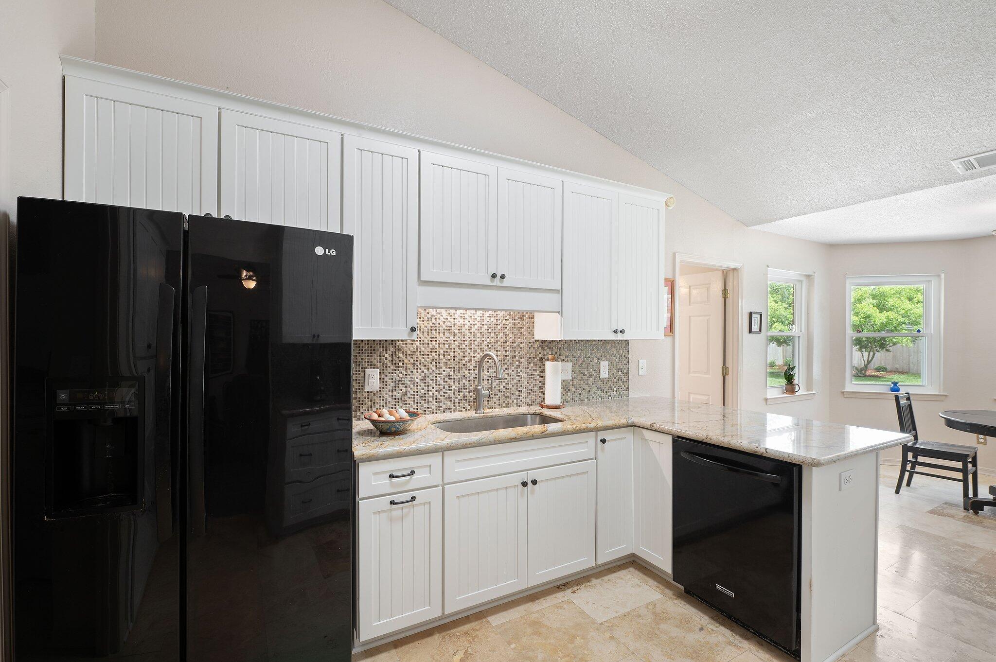 BAREFOOT CREEK - Residential