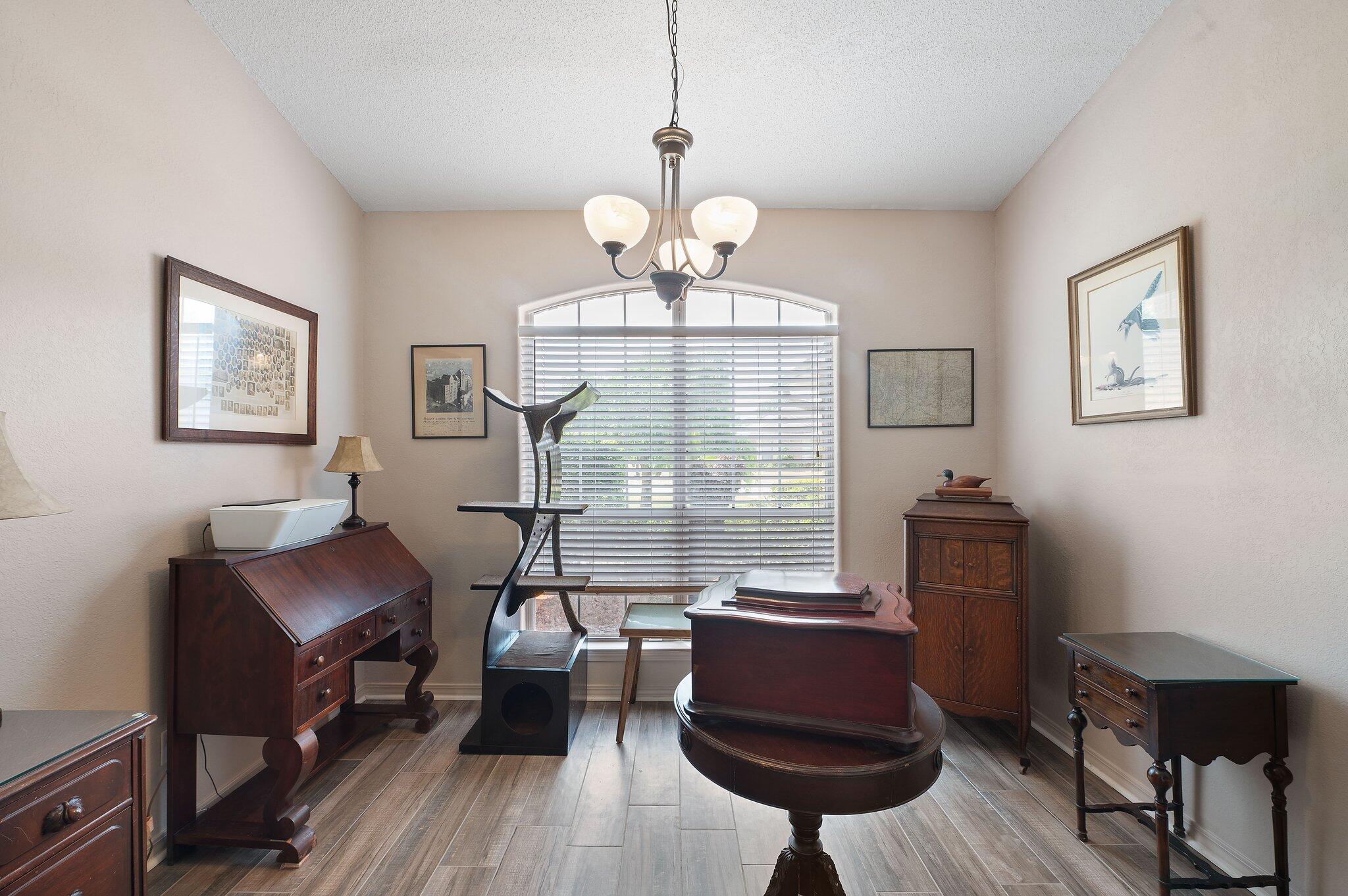 BAREFOOT CREEK - Residential