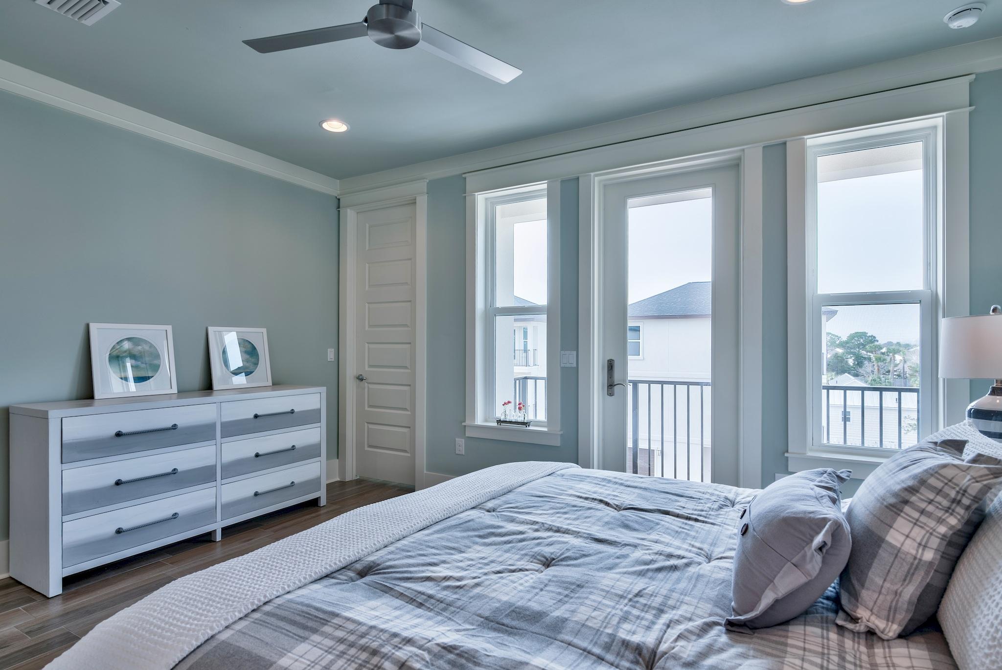 HIDDEN PALMS - Residential