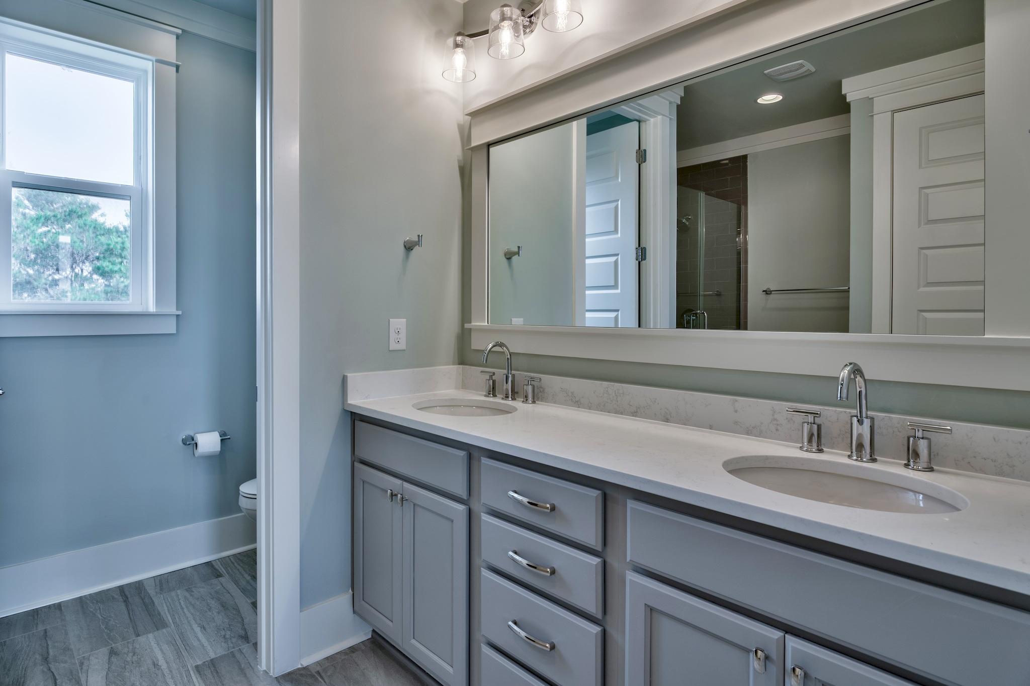 HIDDEN PALMS - Residential