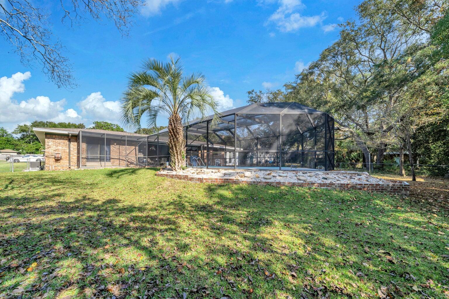 BAYOU POQUITO - Residential