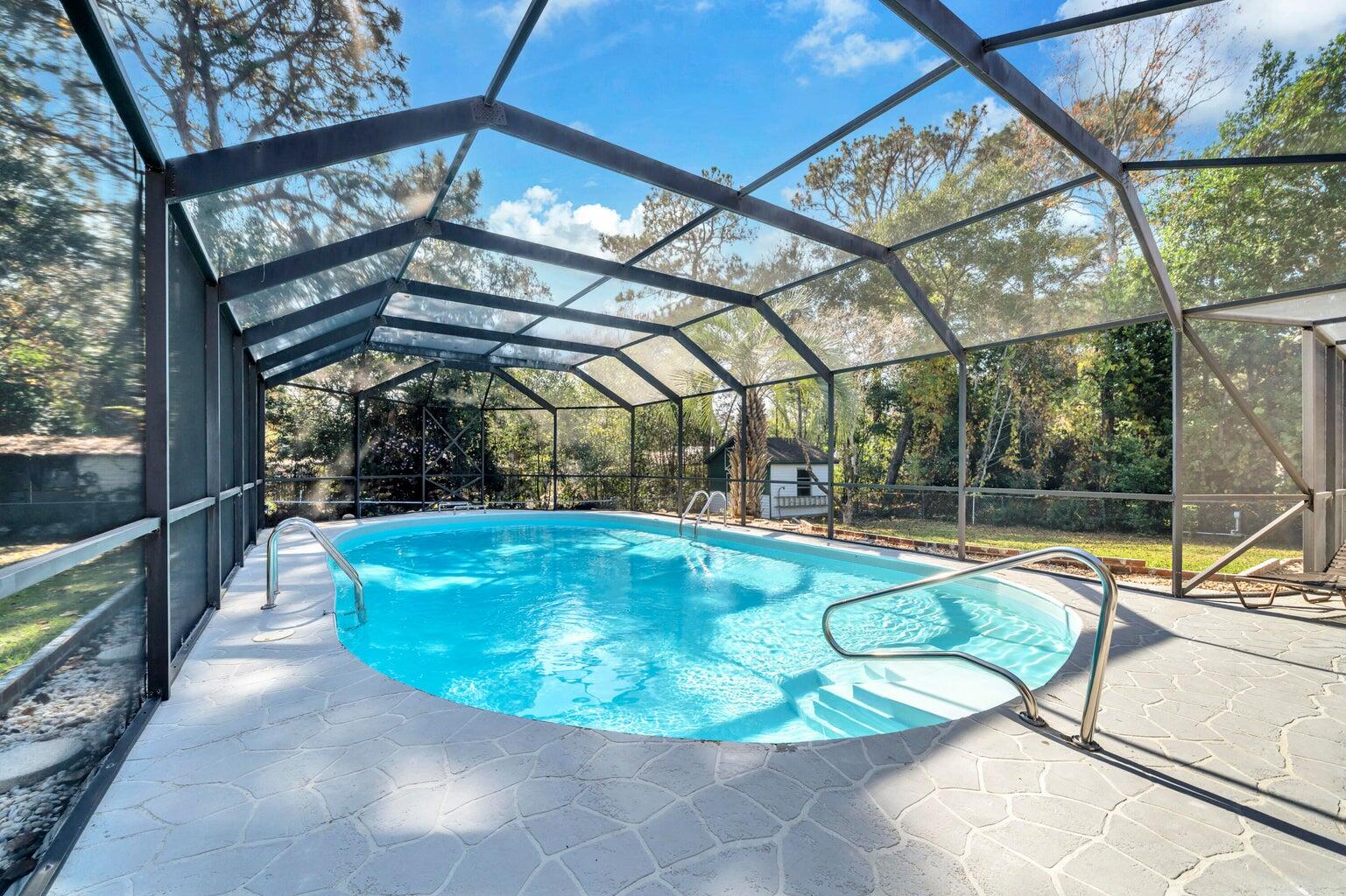 BAYOU POQUITO - Residential