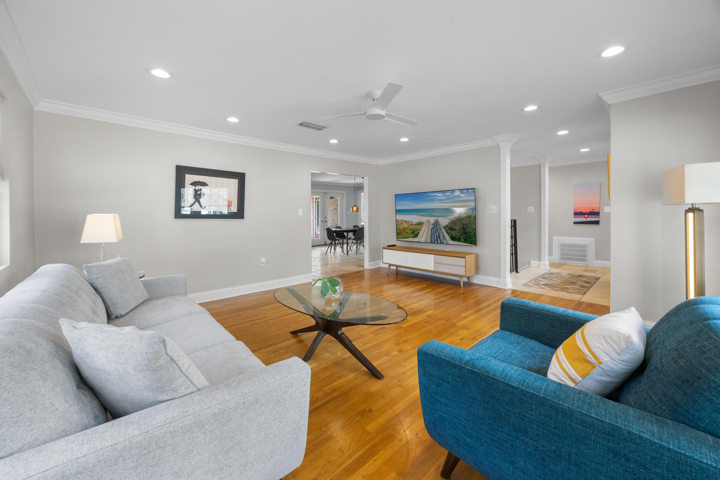 SUNSET STRIP - Residential