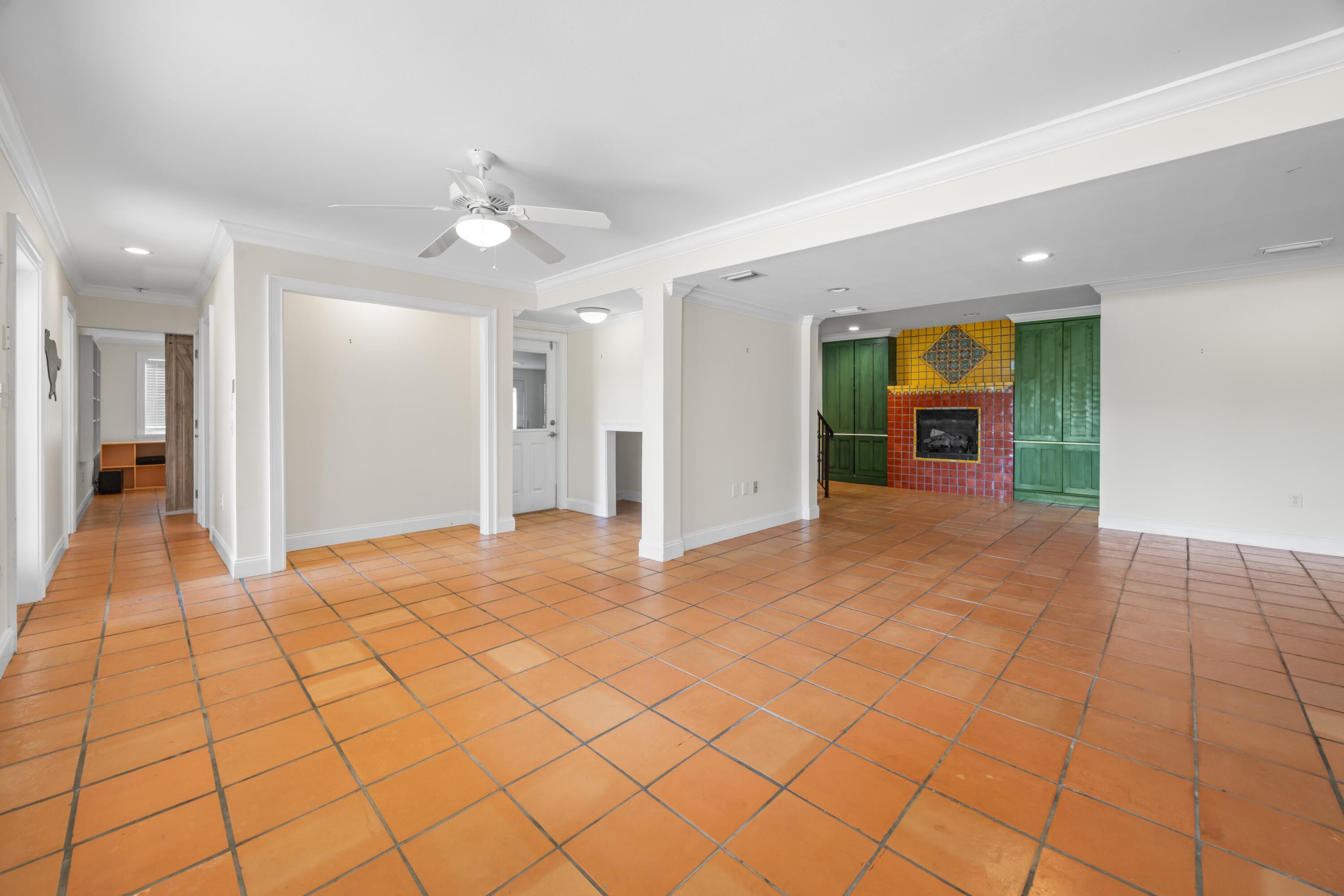 SUNSET STRIP - Residential