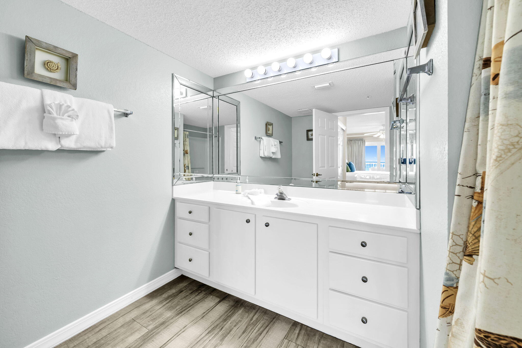 ISLANDER BEACH RESORT PH 2 - Residential