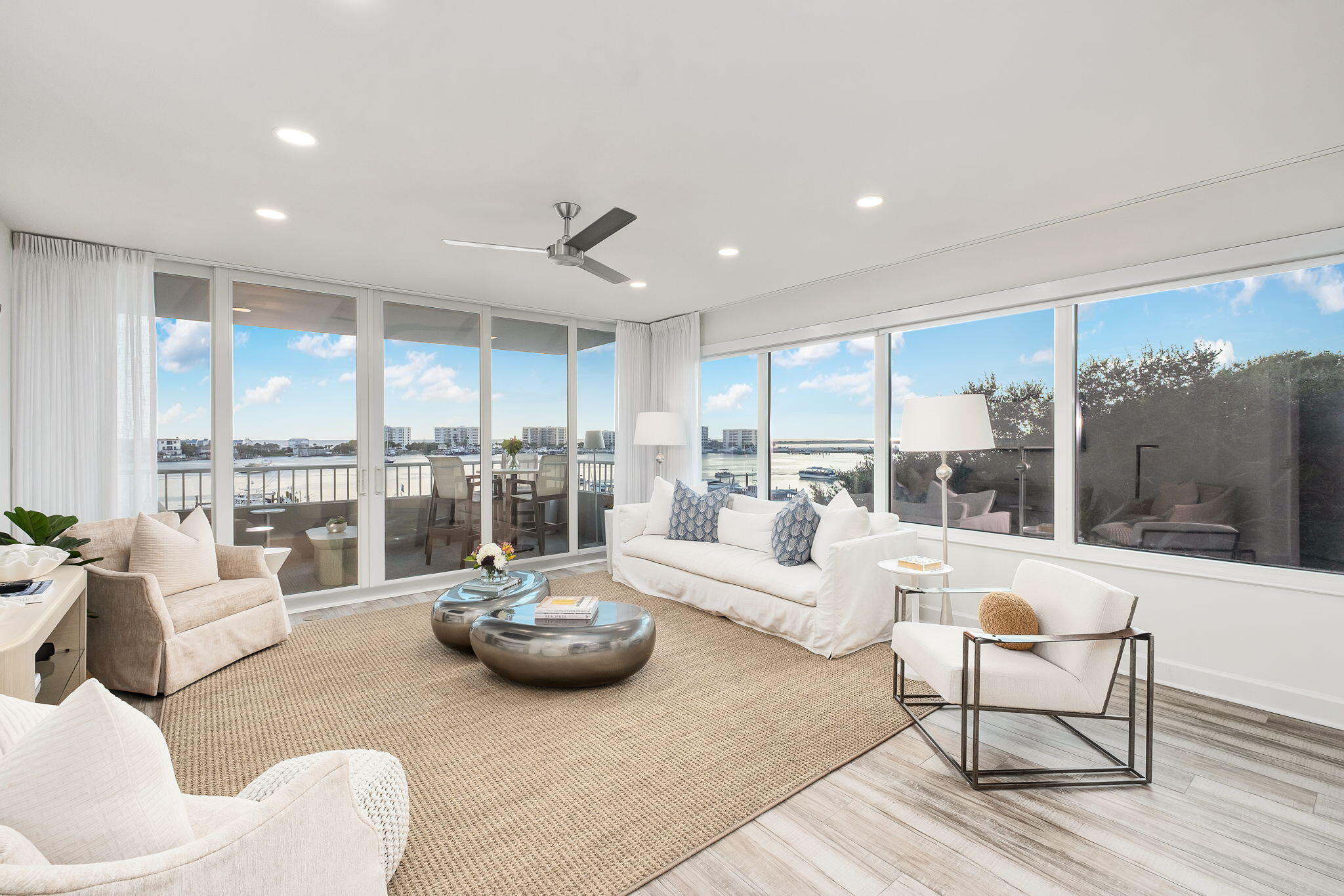 DESTIN YACHT CLUB - Residential