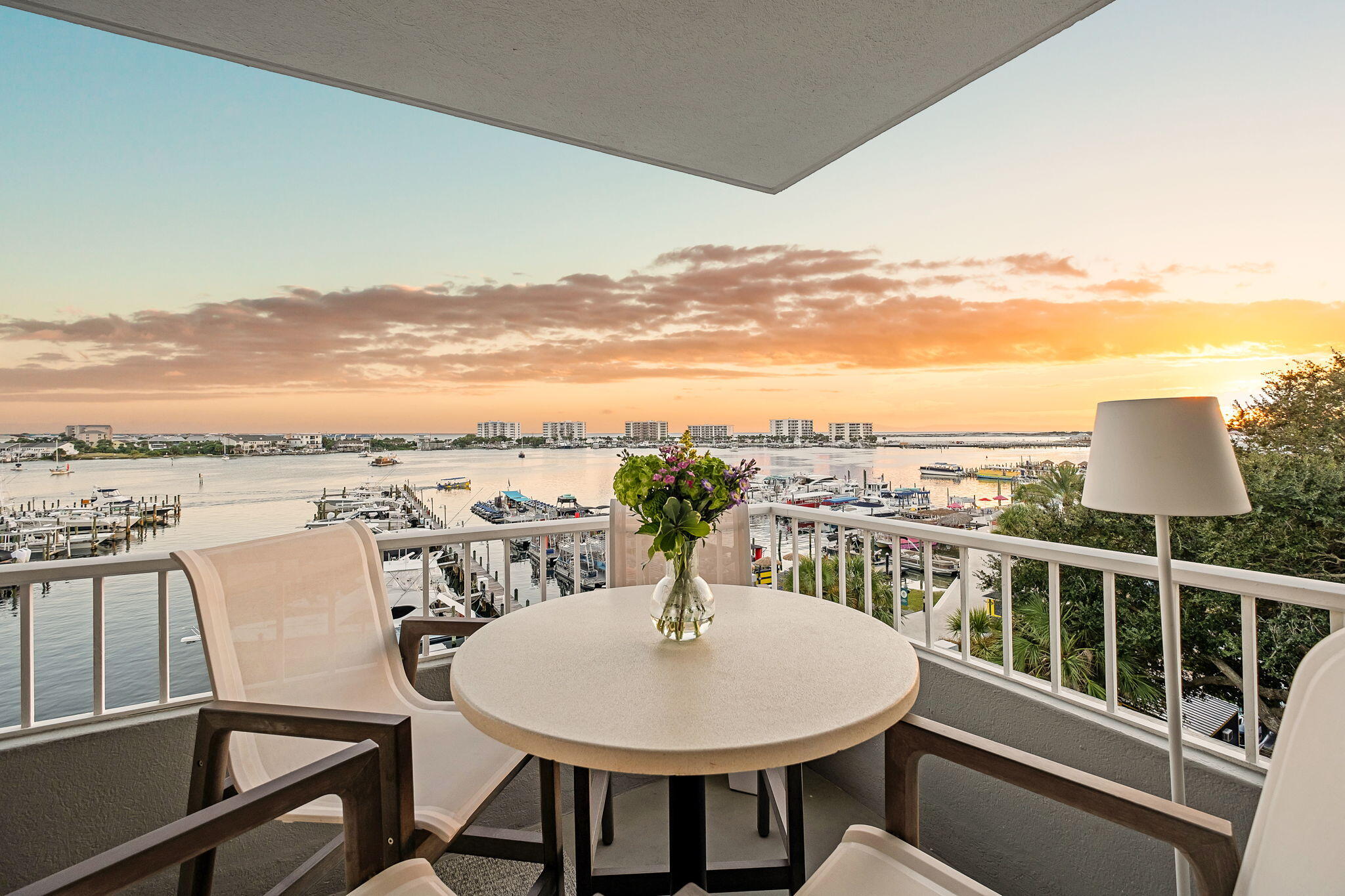 DESTIN YACHT CLUB - Residential