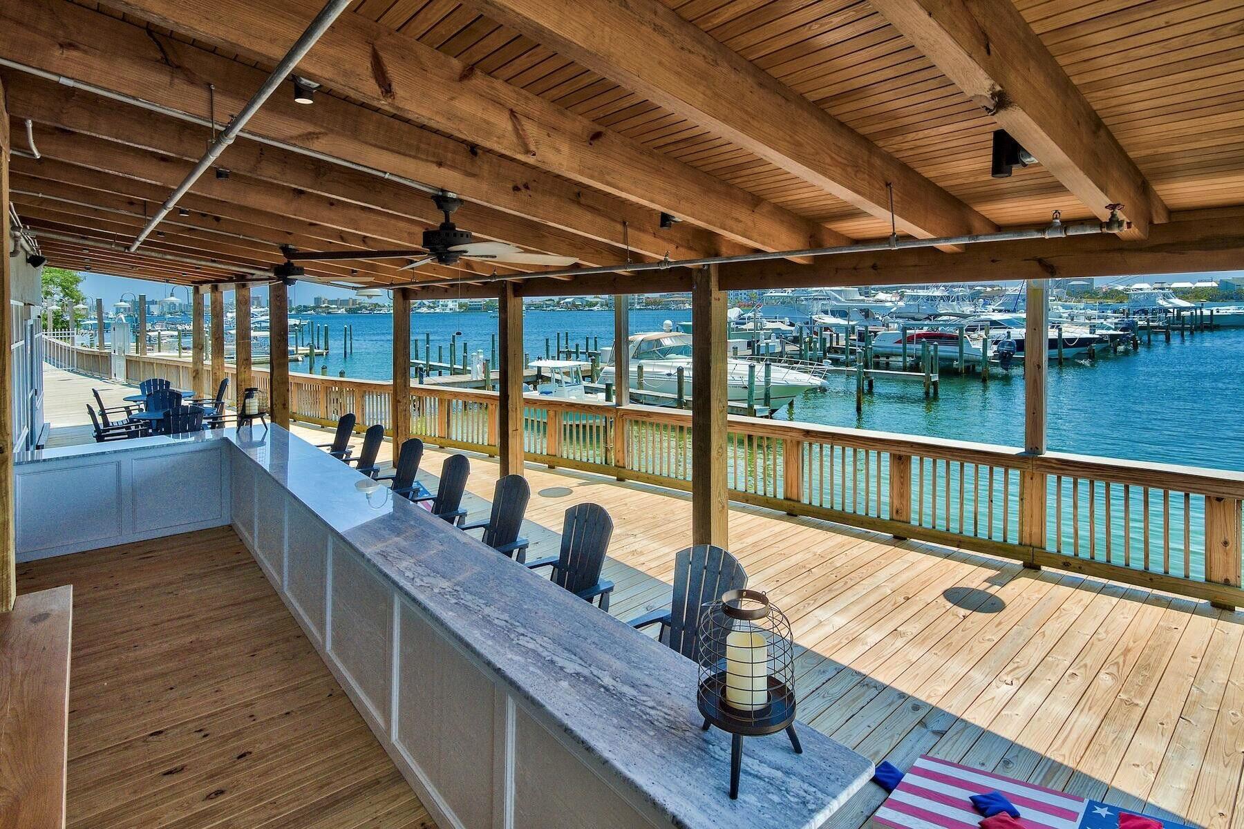 DESTIN YACHT CLUB - Residential