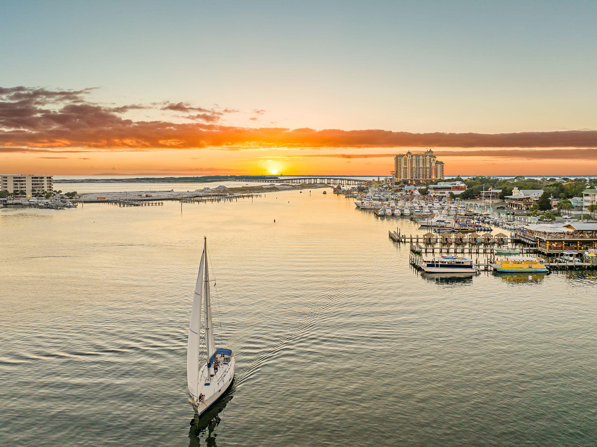 DESTIN YACHT CLUB - Residential
