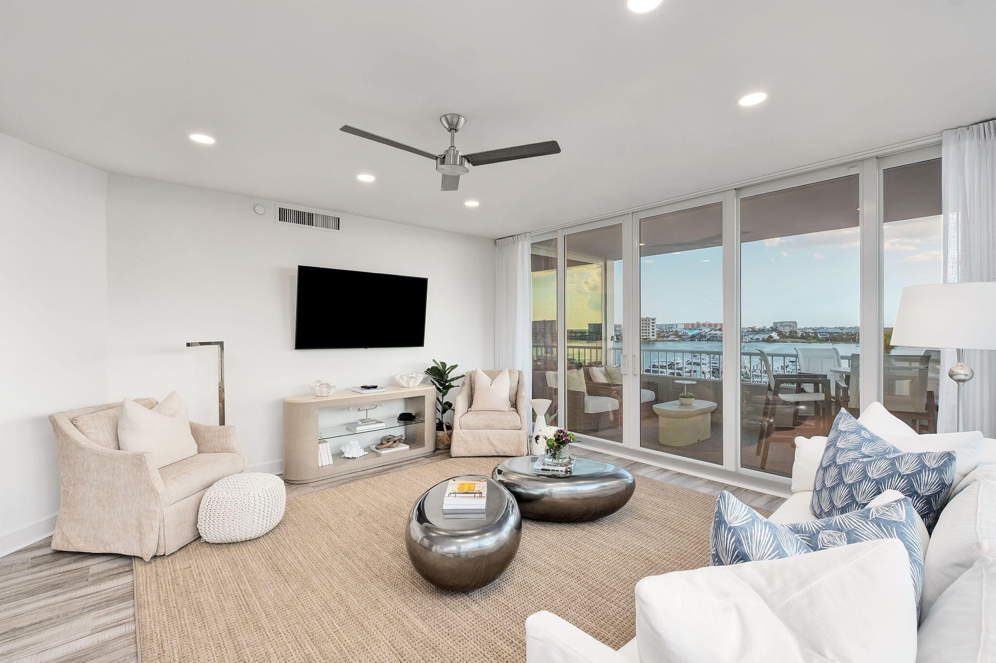 DESTIN YACHT CLUB - Residential