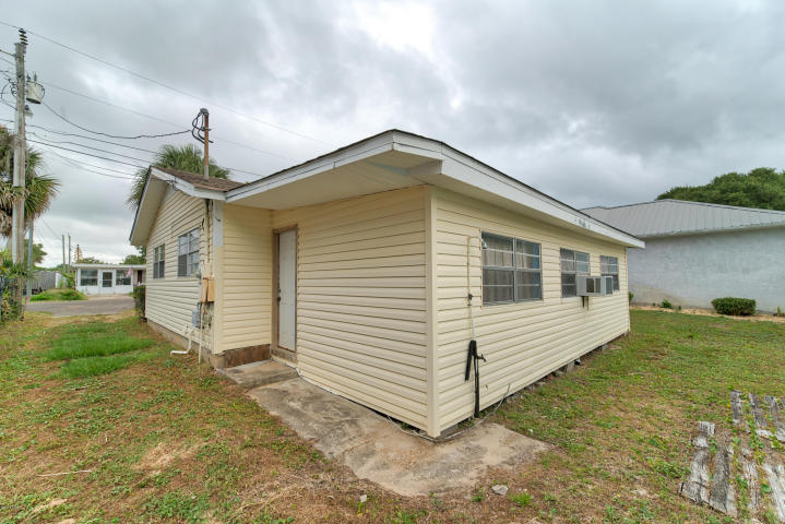 LAGUNA BEACH - Residential