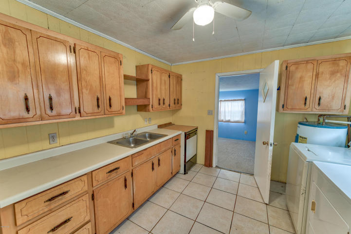 LAGUNA BEACH - Residential