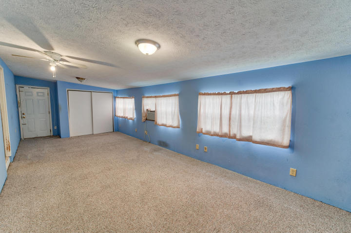 LAGUNA BEACH - Residential