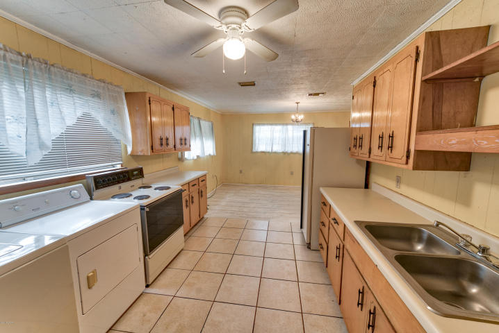 LAGUNA BEACH - Residential