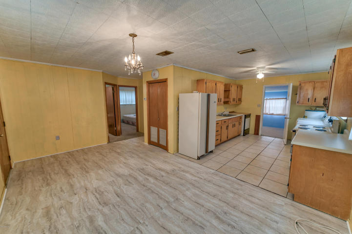 LAGUNA BEACH - Residential