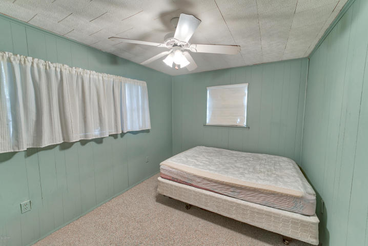 LAGUNA BEACH - Residential