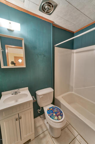 LAGUNA BEACH - Residential